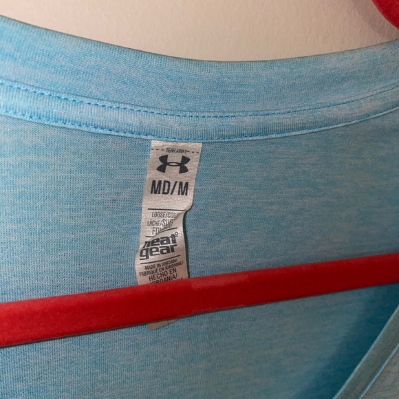 Under Armour Light Blue Loose HeatGear Shirt - Picture 2 of 3
